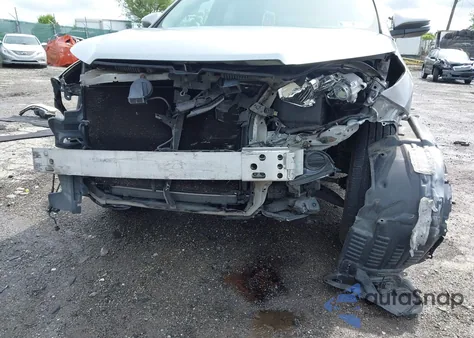 2014 Toyota Highlander Le V6 z USA, uszkodzony, nr VIN 5TDBKRFH4ES048559